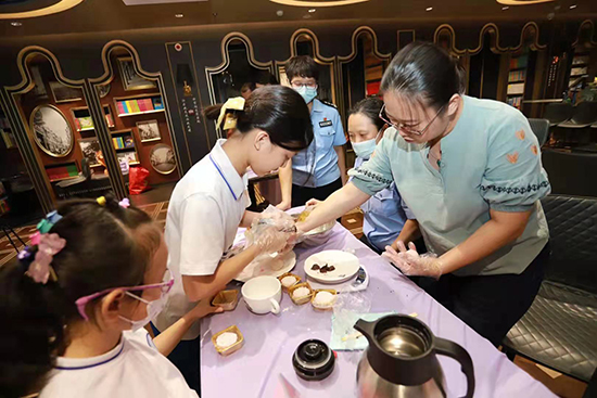 圖：做月餅550.jpg