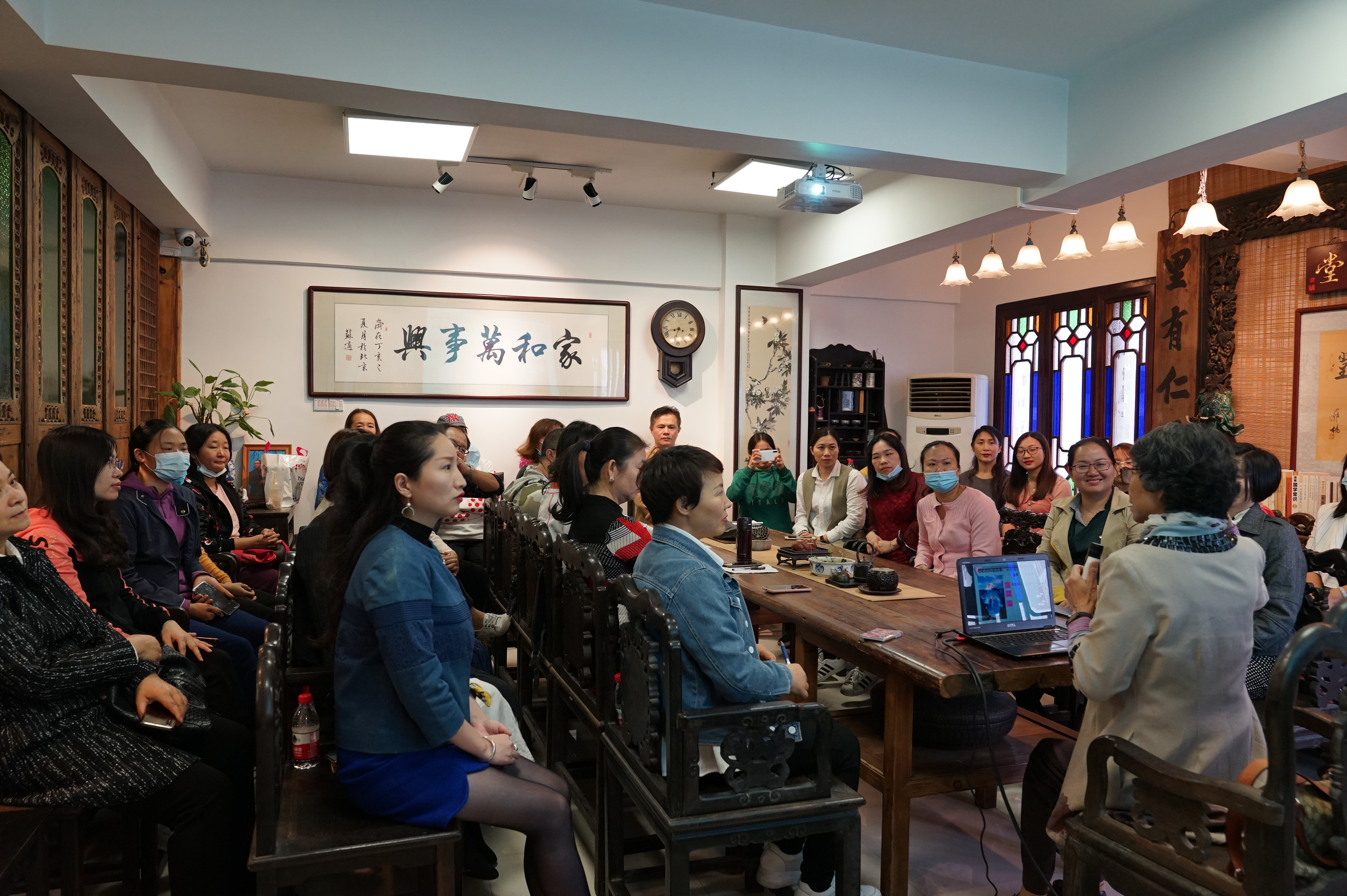 課堂現(xiàn)場(chǎng).JPG